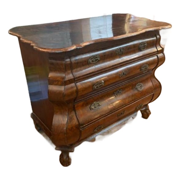Circa 1760 Dutch Burr Walnut Bombay Chest of Drawers ( Commode ) For Sale