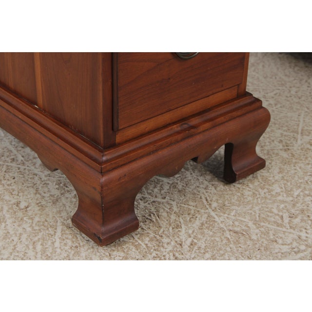 Stickley Cherry Kneehole Desk Vanity & Bench For Sale - Image 9 of 18
