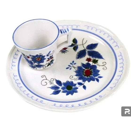 Mediterranean Vintage Jonas Roberts Granada Terra Stoneware Snack Plates & Cups 8 Pieces Girl Lunch Dish For Sale - Image 3 of 7