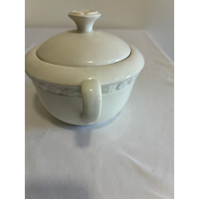 Wedgwood 1960s Wedgwood Embossed English Ironstone Sugar Bowl For Sale - Image 4 of 9