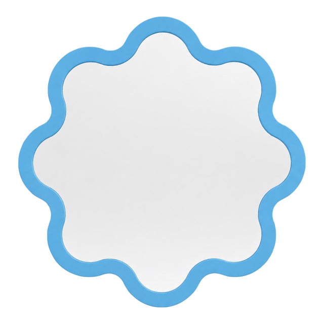Compact Contemporary Wavy Round Mirror, Hvyli Round 60 by Oitoproducs For Sale
