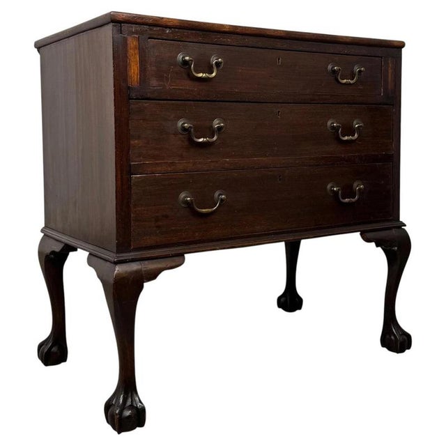 Antique Mahogany Chest with Traditional Design, 1900s For Sale - Image 12 of 12