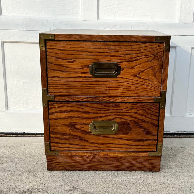 Wood Bernhardt Midcentury Two-Drawer Campaign Chest/Nighstand, Circa 1970s For Sale - Image 7 of 7