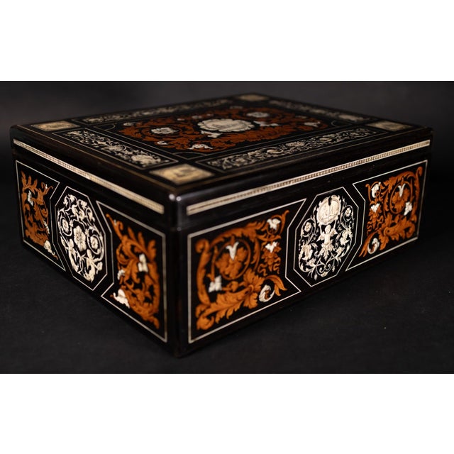 Antique Grand Tour Box by Giovanni Battista Gatti, 1850 For Sale - Image 11 of 12