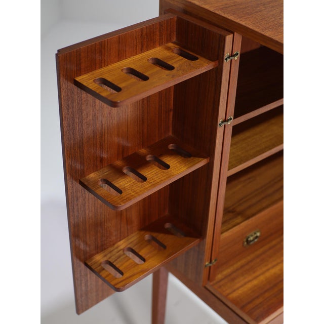 Danish Teak Bar Cabinet by Henning Korch for Silkeborg Møbelfabrik, 1960s For Sale - Image 10 of 14