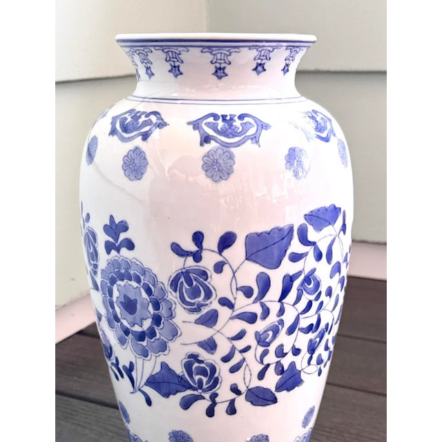 Blue and White Chinoiserie Vase For Sale - Image 4 of 9