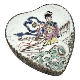 Vintage Moriyama Morinmachi Heart Shaped Porcelain Trinket Box For Sale