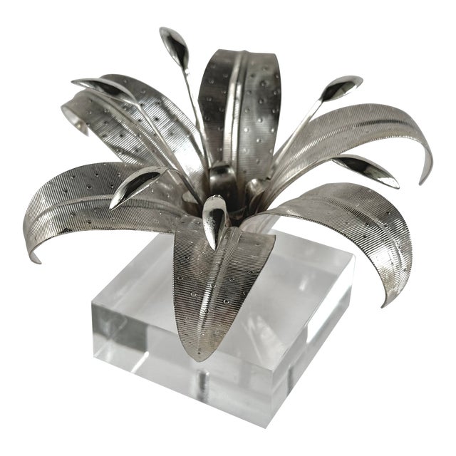 Lee Menichetti Lily Flower Candleholder on Lucite For Sale