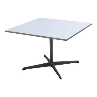 Square Coffee Table by Arne Jacobsen for Fritz Hansen, 1978 For Sale