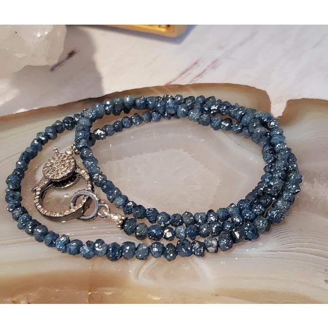 Blue Blue Sparkling Raw Diamond Nugget Beaded Necklace Diamond Clasp For Sale - Image 8 of 11