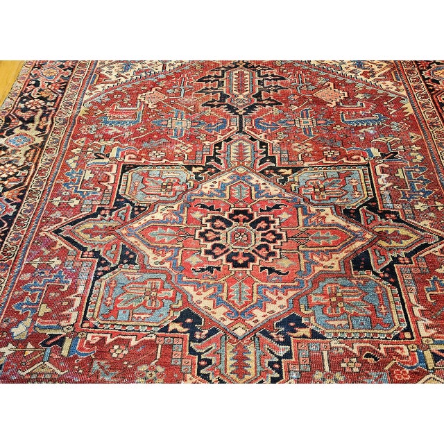 Red 19th Century Heriz Serapi Rug, Hand-Knotted Wool, Geometric Pattern, Red & Green Vegetable Dyes, 9x12 For Sale - Image 8 of 13