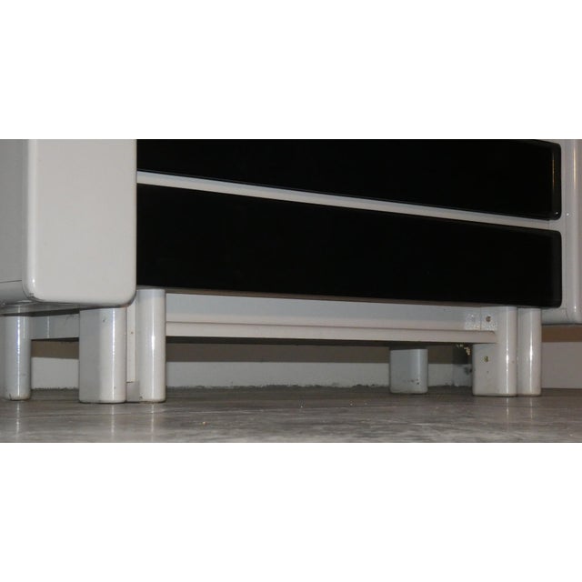 Two-Tone Lacquered Wood Bar Cabinet, Italy, 1980s For Sale - Image 9 of 14