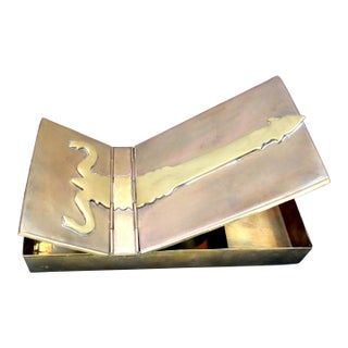 Rare Treasury Circa 18th Century Dutch-Style Brass Inkstand For Sale