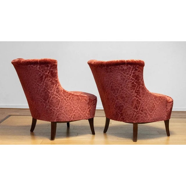 Red Set of 20th Century Napoleon III Armchairs in Velvet Jacquard Tone-on-Tone Brick For Sale - Image 8 of 12