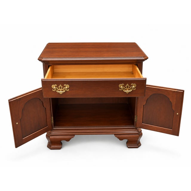 Ethan Allen Ethan Allen Georgian Court Heirloom Cherry Nightstands a Pair For Sale - Image 4 of 6