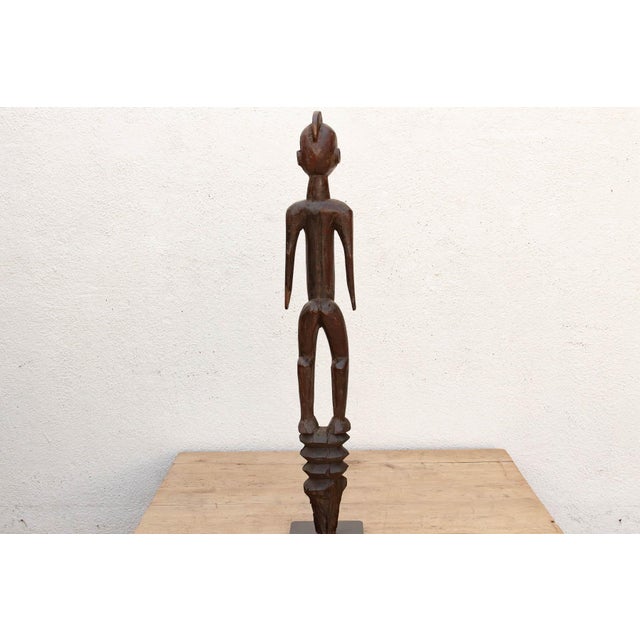 Brown Antique African Carved Wood Mumuye Figure on Stand For Sale - Image 8 of 10