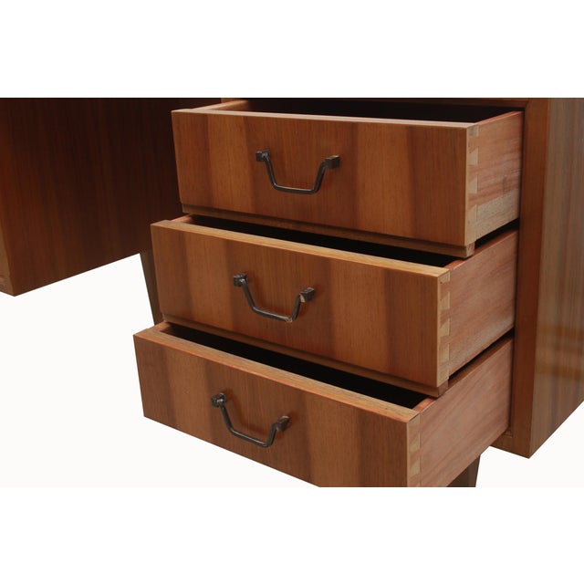 Side Table in Walnut, 1950s For Sale - Image 6 of 15