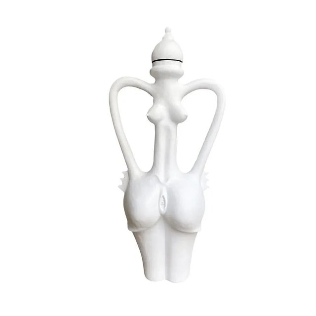 Modern Amphora Sculpture with Vulva by Alejandro Lucadamo, 2010 For Sale - Image 3 of 9