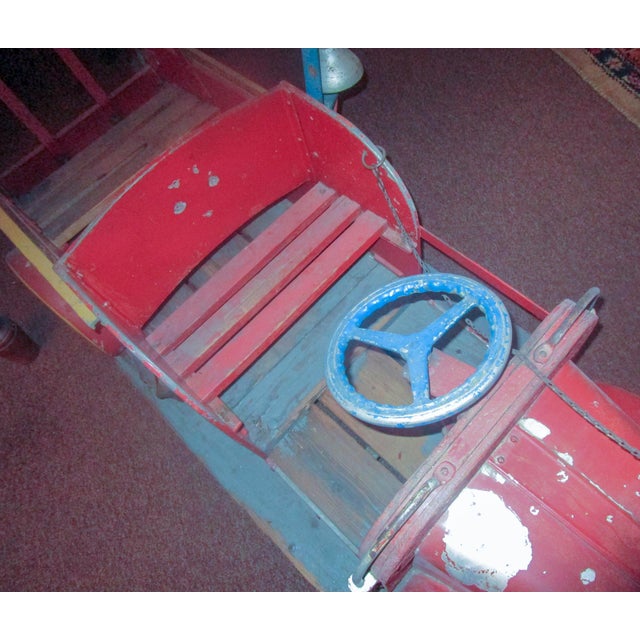 1940s Coney Island Amusement Park Kiddie Car Fire Engine in Original Condition For Sale In Savannah - Image 6 of 9