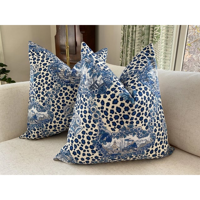 So a new fave for me in a classic pattern! Brunschwig and Fils Chinese leopard pattern in porcelain is an absolutely...
