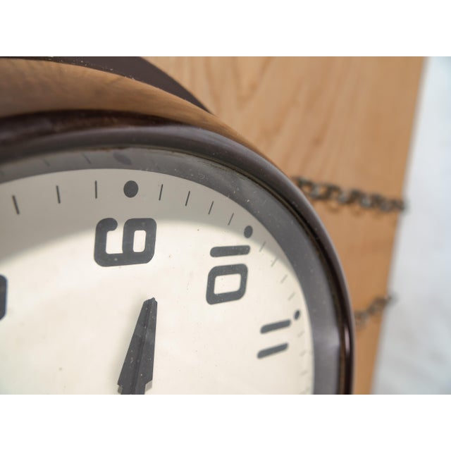 Glass Double-Sided Station Clock from Gents of Leicester, England, 1940s For Sale - Image 7 of 16