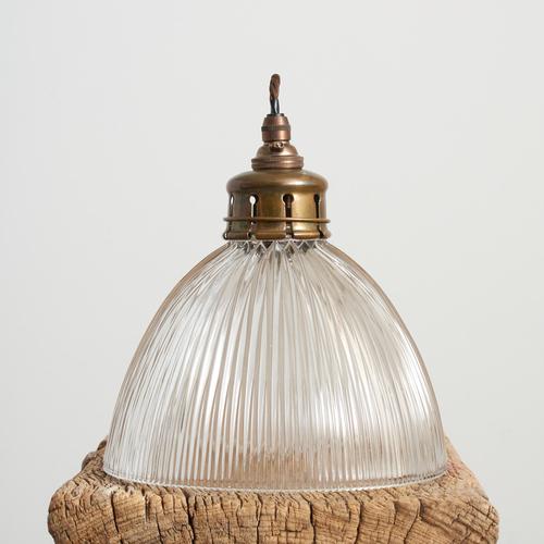 A vintage bell shaped glass prismatic pendant light shade which looks great both lit and unlit. The light has retained its...