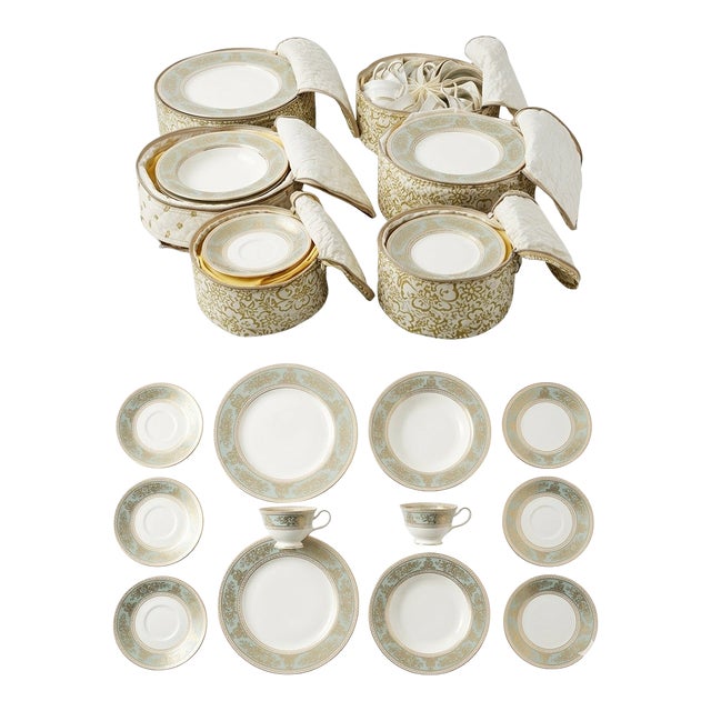 1990s Wedgwood New Gold Columbia Sage Green Service for 12, Plus 6 Rim Soup Bowls R4409 - 66pc For Sale