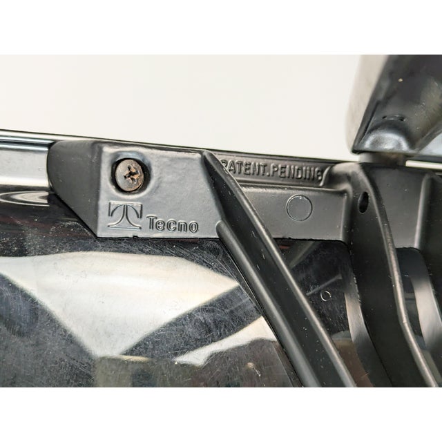 Modus Stackable Chairs with Desk in Black Plastic and Aluminum by O. Borsani, 1980s, Set of 8 For Sale - Image 15 of 17