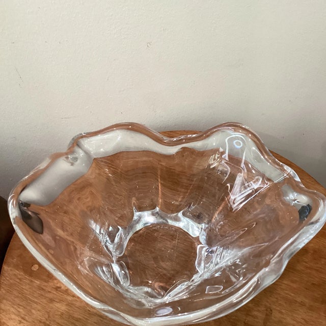 Glass Mid-Century Modern Handkerchief Art Glass Vase/Centerpiece For Sale - Image 7 of 12