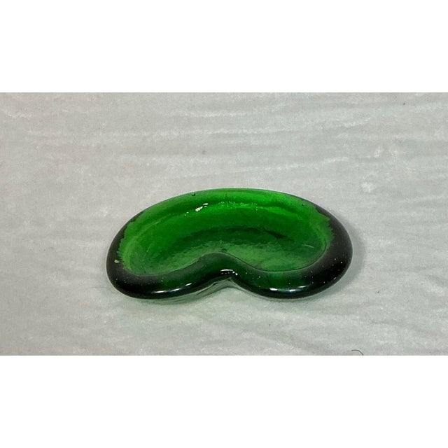 Mid-Century Modern Vintage Blenko Green Art Glass Kidney Shaped Bowl, Circa 60s For Sale - Image 3 of 9