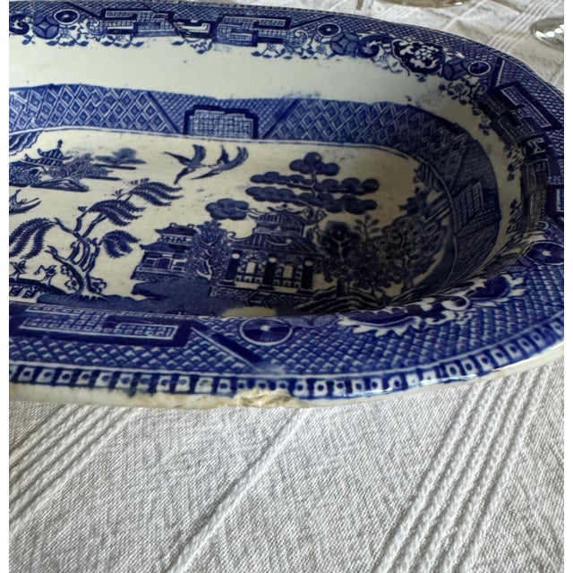 Early 20th Century Ridgeway England Blue Willow Serving Platters For Sale In Portland, ME - Image 6 of 6