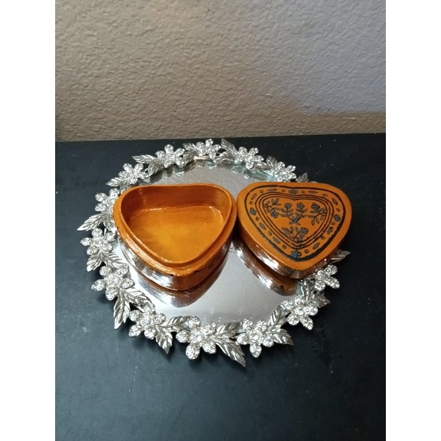 Folk Art 1980s Gorgeous Folk Art Paper Mache Heart Shape Trinket Box From Poland For Sale - Image 3 of 7