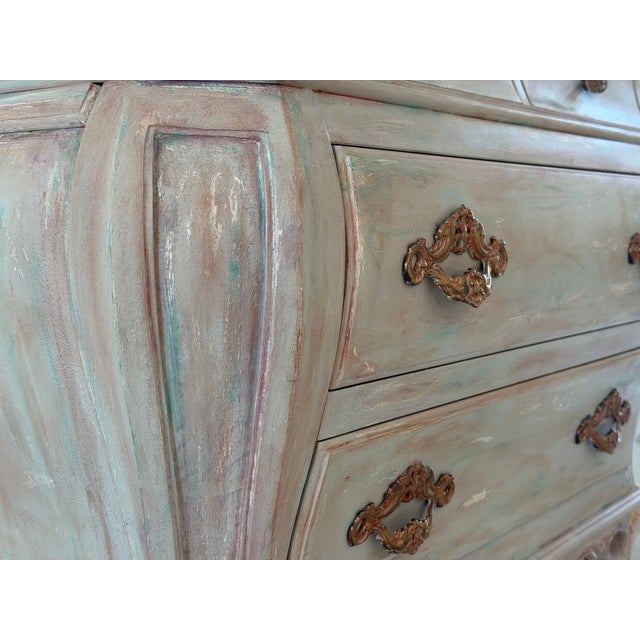 Wood Vintage French Style Serpentine Chest – Pulaski Hand-Painted Pastel Patina For Sale - Image 7 of 9
