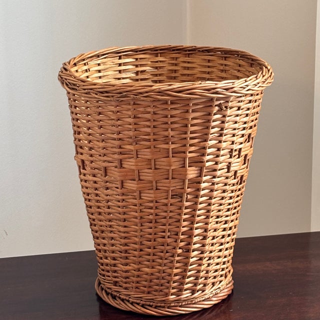 Farmhouse Mid-20th Century Natural Wicker Wastepaper Basket For Sale - Image 3 of 13