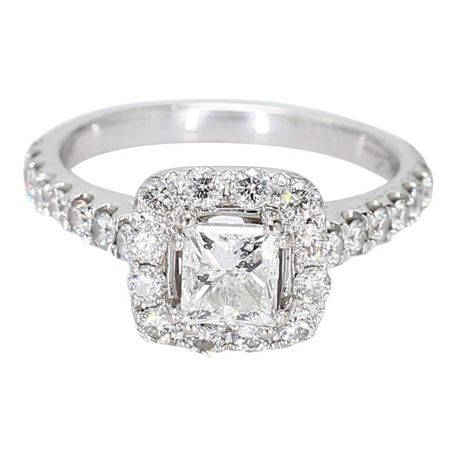 18k White Gold Halo Engagement Ring With 0.5ct Princess Cut Center - Size 5.25 For Sale