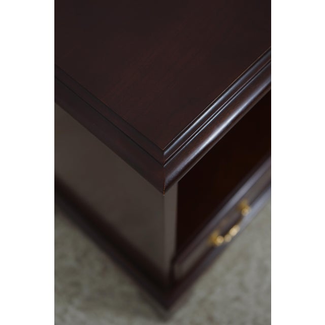 1980s Harden 1 Drawer Cherry Georgian Style Nightstand For Sale - Image 11 of 18