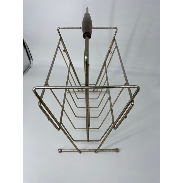 Mid-Century Modern Brass Magazine Rack With Wooden Accent Handle For Sale In Greenville, SC - Image 6 of 6
