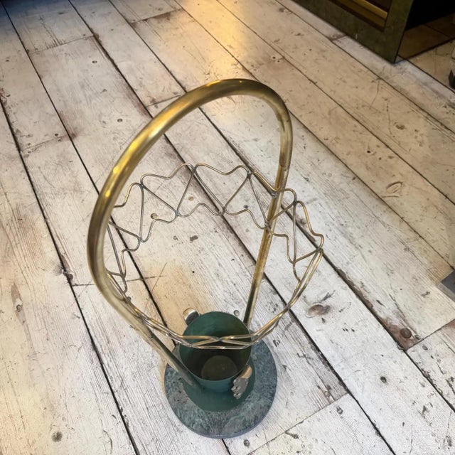 Metal https://soundofvintageitaly.it/negozio/1950s-Mid-Century-Modern-Gio-Ponti-Style-Solid-Brass-Wall-Mirror-p836179180 For Sale - Image 7 of 13