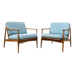 Pair of Rail-Back Lounge Chairs in the Style of Viko Baumritter | Mid Century Modern For Sale