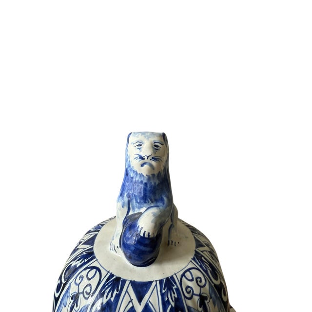 1940s Big Lidded Delft Jar With Lion Figural Lid. Bird and Floral Panels. Ribbed. For Sale - Image 4 of 8