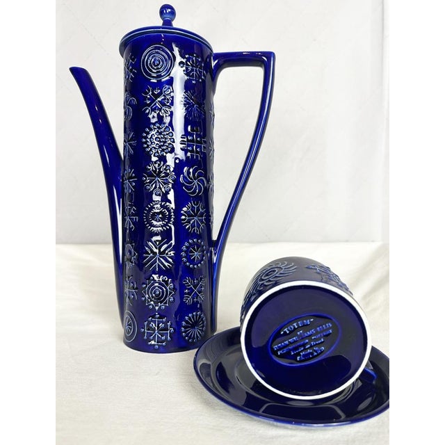 Ceramic Vintage Portmeirion Totem Coffee Service in Deep Blue Ceramic by Susan Williams-Ellis, 1966, Set of 15 For Sale - Image 7 of 18