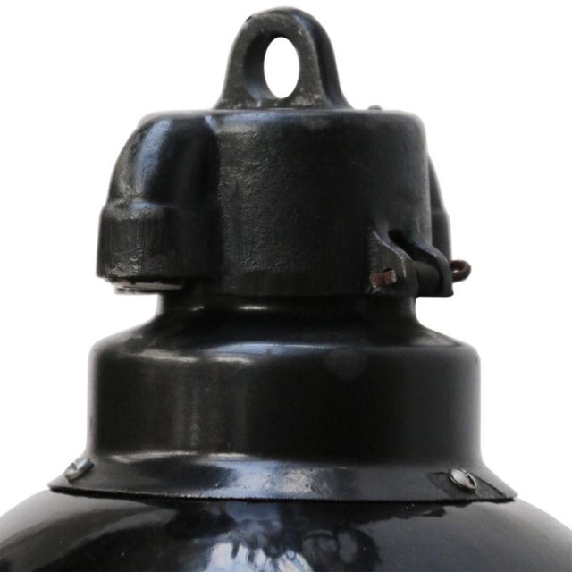 Bauhaus classic from the 30’s Black enamel industrial hanging lamp cast iron top white interior E27 / E26 Up to 250V...