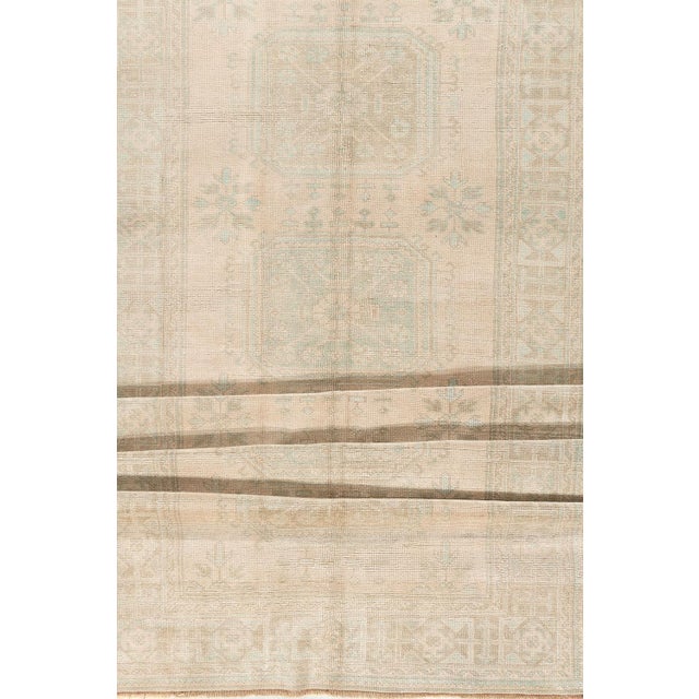 Oushak's are known for their soft palettes combined with eccentric drawing. Oushak in western Turkey has the longest...