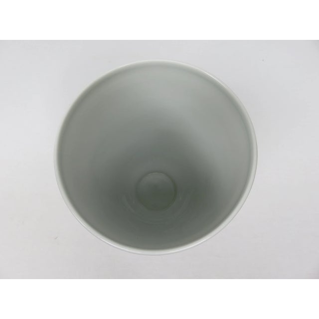 German Handpainted Vases from Hutschenreuther, 1950s, Set of 2 For Sale - Image 10 of 18