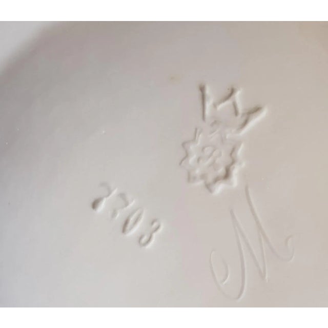 Art Nouveau Hand Painted Lidded Box from Schäfer & Vater For Sale - Image 4 of 6