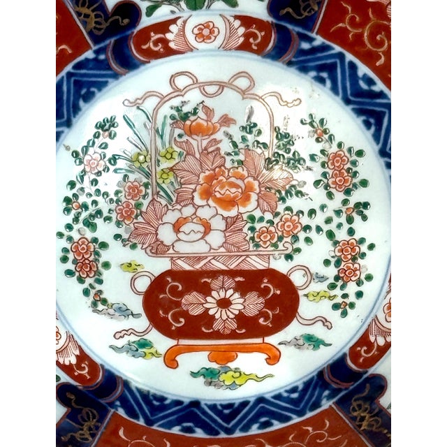 Large Meiji Imari Center Bowl, Phoenix & Floral Motifs, Atributted Fukagawa For Sale - Image 10 of 12