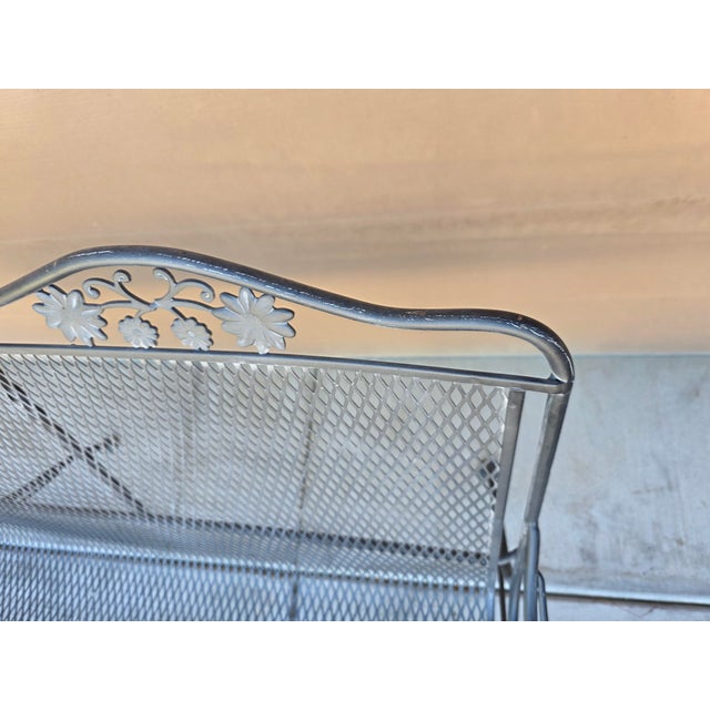 1970s Vintage Russell Woodard Attributed Wrought Iron Briarwood Daisy Bench Settee For Sale - Image 5 of 17