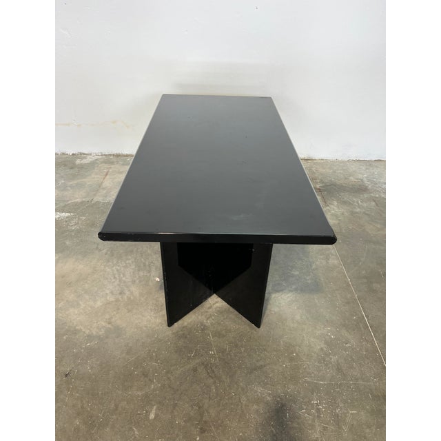 Black Lacquered Olinto Table by Kazuhide Takahama for B&B Italia / C&B Italia, 1980s, in Good conditions. Designed 1980 to...