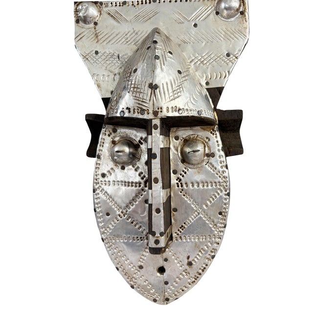 African Bamana Ntomo Marka Mask W/ Aluminum 22.5" H For Sale - Image 4 of 9