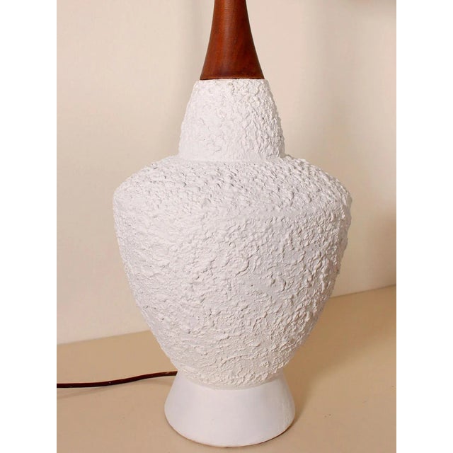 Ivory 1960's Large-Scale Teak & Ivory Textured Plaster Danish Modern Style Lamps With Tweed Woven Drum Shades - a Pair For Sale - Image 8 of 10